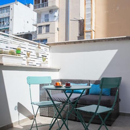 Casa Ginebras Apartment Bari Bagian luar foto