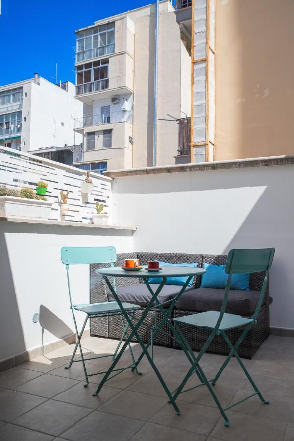 Casa Ginebras Apartment Bari Bagian luar foto