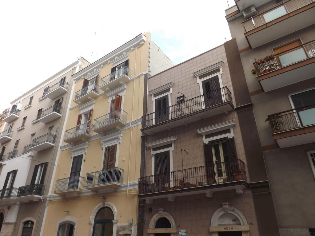 Casa Ginebras Apartment Bari Bagian luar foto