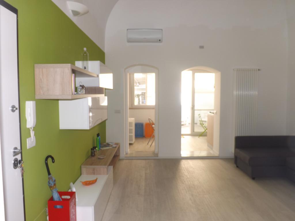 Casa Ginebras Apartment Bari Bagian luar foto