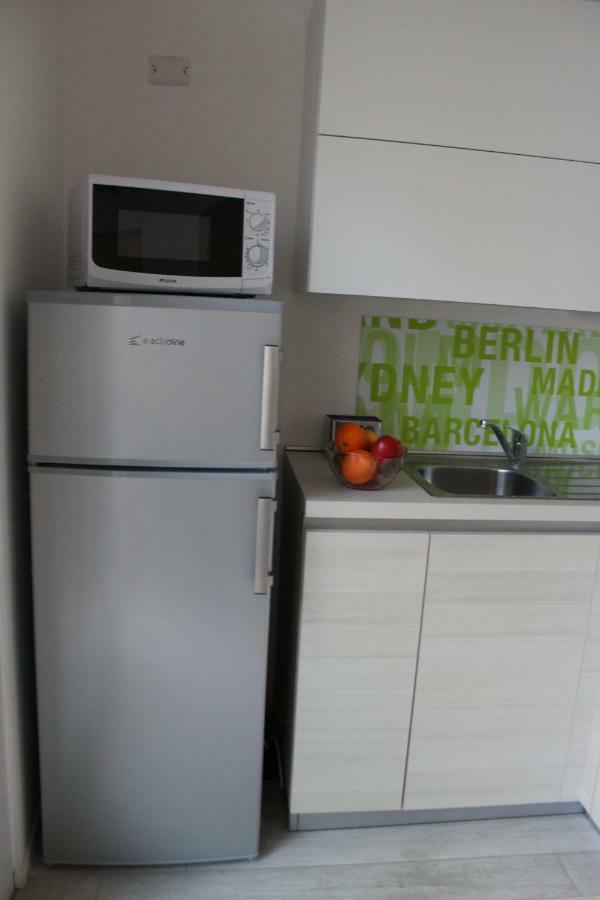 Casa Ginebras Apartment Bari Bagian luar foto