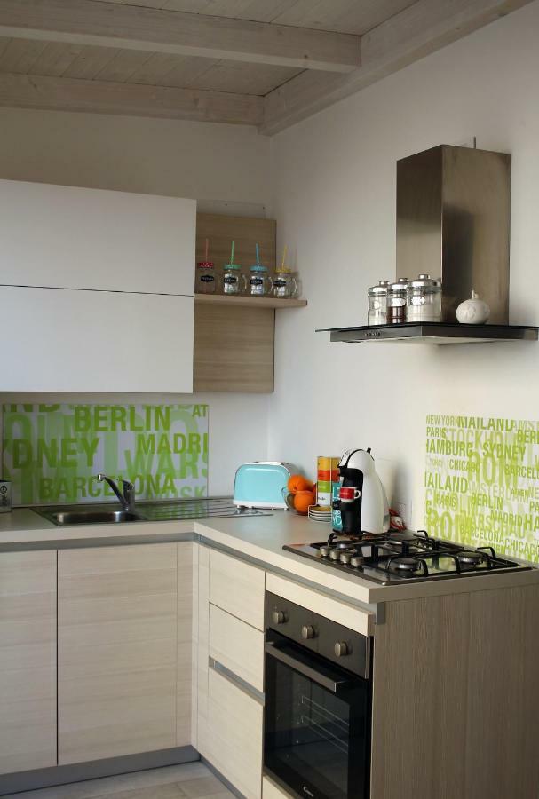 Casa Ginebras Apartment Bari Bagian luar foto