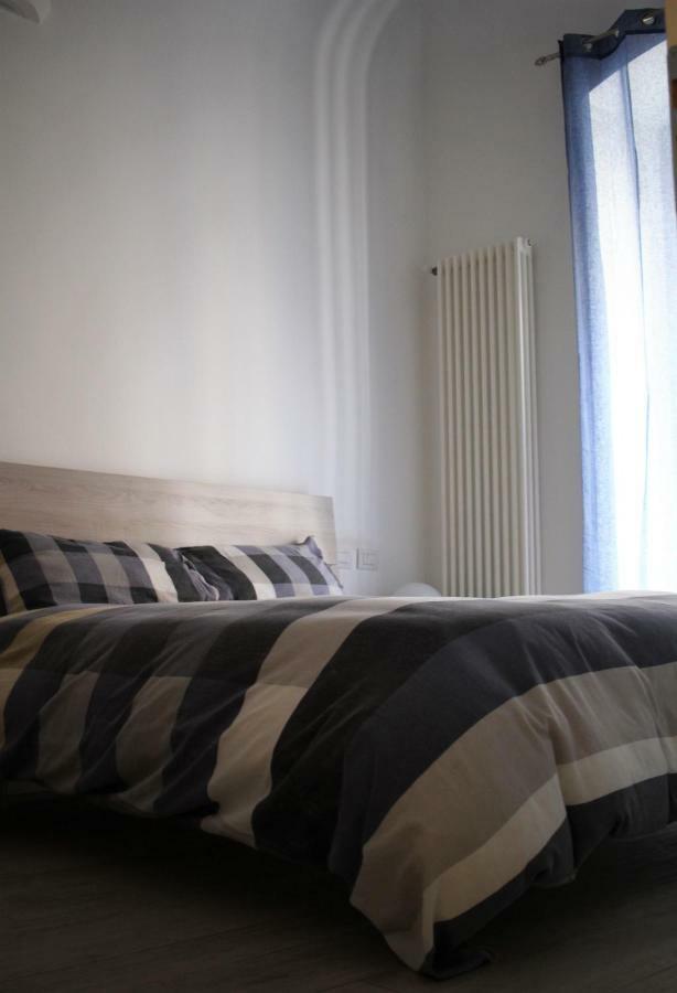 Casa Ginebras Apartment Bari Bagian luar foto